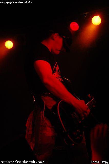  Hartmann Zoltn (alcoholica), Hollywood Rose, Nagy Dvid (pokolgp) - Fot: Szapy