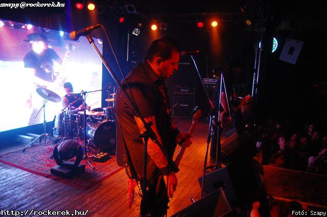  Hartmann Zoltn (alcoholica), Hollywood Rose, Nagy Dvid (pokolgp) - Fot: Szapy