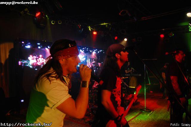  Hartmann Zoltn (alcoholica), Hollywood Rose, Nagy Dvid (pokolgp) - Fot: Szapy