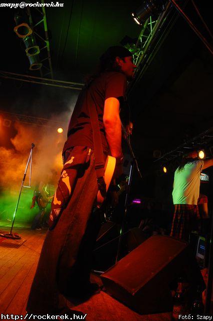  Hartmann Zoltn (alcoholica), Hollywood Rose, Nagy Dvid (pokolgp) - Fot: Szapy