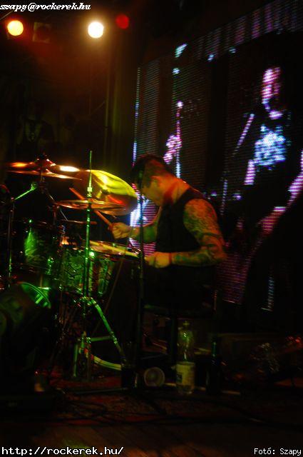  Hartmann Zoltn (alcoholica), Hollywood Rose, Nagy Dvid (pokolgp) - Fot: Szapy