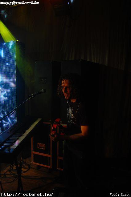  Hartmann Zoltn (alcoholica), Hollywood Rose, Nagy Dvid (pokolgp) - Fot: Szapy