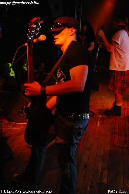  Hartmann Zoltn (alcoholica), Hollywood Rose, Nagy Dvid (pokolgp) - Fot: Szapy