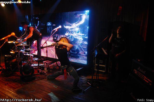  Hartmann Zoltn (alcoholica), Hollywood Rose, Nagy Dvid (pokolgp) - Fot: Szapy