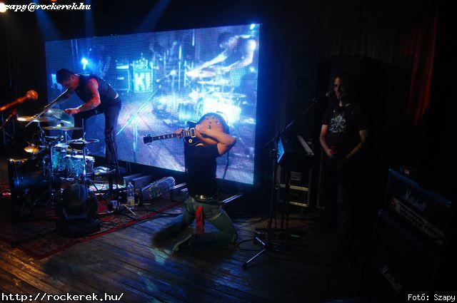  Hartmann Zoltn (alcoholica), Hollywood Rose, Nagy Dvid (pokolgp) - Fot: Szapy