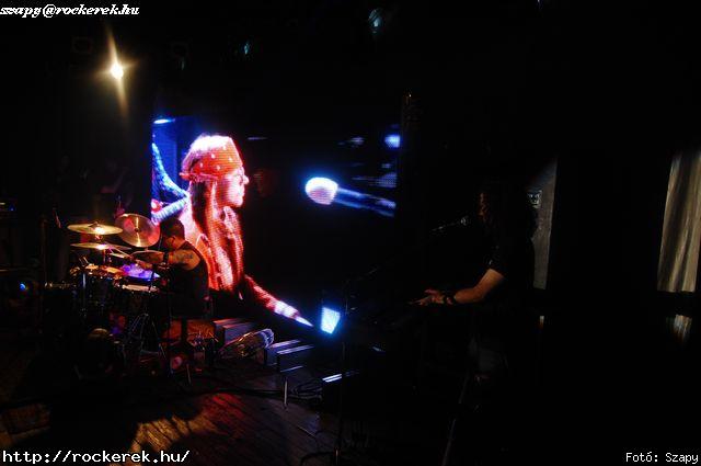  Hartmann Zoltn (alcoholica), Hollywood Rose, Nagy Dvid (pokolgp) - Fot: Szapy