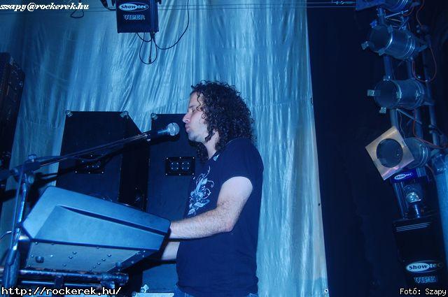  Hartmann Zoltn (alcoholica), Hollywood Rose, Nagy Dvid (pokolgp) - Fot: Szapy