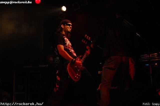  Hartmann Zoltn (alcoholica), Hollywood Rose, Nagy Dvid (pokolgp) - Fot: Szapy