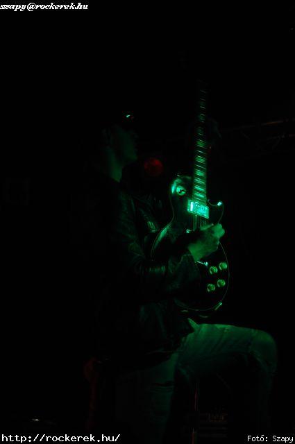  Hartmann Zoltn (alcoholica), Hollywood Rose, Nagy Dvid (pokolgp) - Fot: Szapy