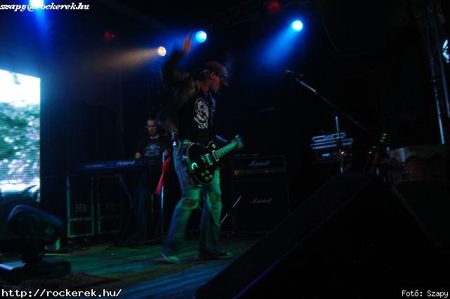  Hartmann Zoltn (alcoholica), Hollywood Rose, Nagy Dvid (pokolgp) - Fot: Szapy