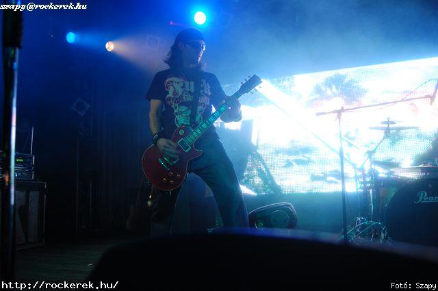  Hartmann Zoltn (alcoholica), Hollywood Rose, Nagy Dvid (pokolgp) - Fot: Szapy