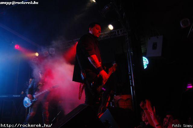  Hartmann Zoltn (alcoholica), Hollywood Rose, Nagy Dvid (pokolgp) - Fot: Szapy