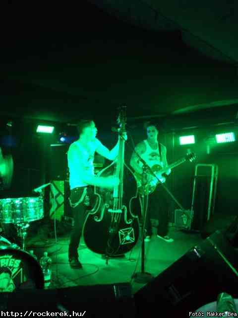  The Vaporizers,  Yellow Spots,  The Silver Shine,  Outer Space,  Bloodsucking Zombies From Outer Space,  The Creepshow - Fot: Makker Bea