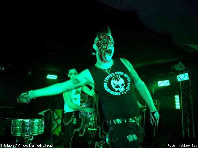  The Vaporizers,  Yellow Spots,  The Silver Shine,  Outer Space,  Bloodsucking Zombies From Outer Space,  The Creepshow - Fot: Makker Bea