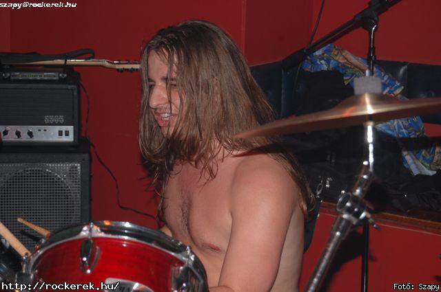  Magnetica,  Iron Maidnem,  Return,  Tequila Band,  Jesse James (Hollywood Rose) - Fot: Szapy