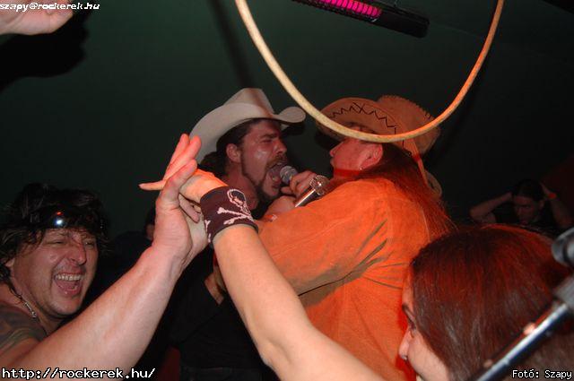  Magnetica,  Iron Maidnem,  Return,  Tequila Band,  Jesse James (Hollywood Rose) - Fot: Szapy