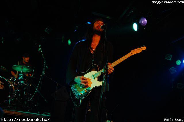  Richie Kotzen, Roy&dm Tri - Fot: Szapy