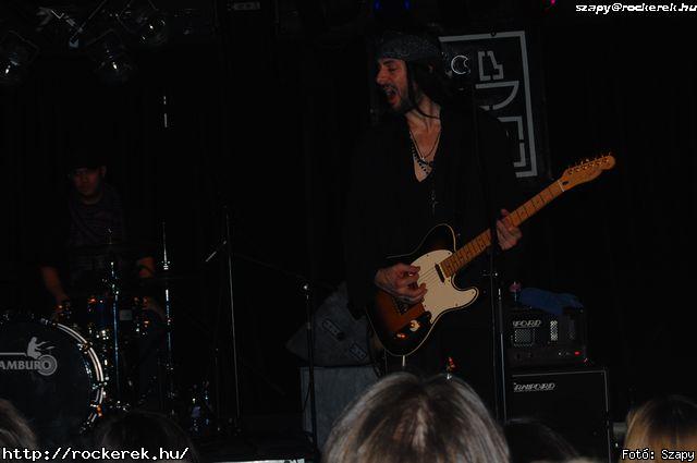  Richie Kotzen, Roy&dm Tri - Fot: Szapy