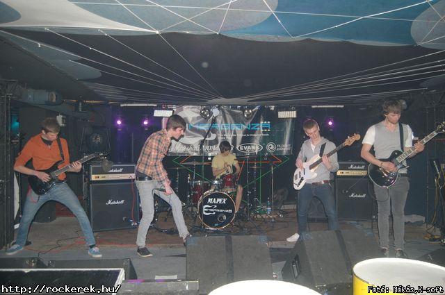  Elleborum, Holnemvolt, Hot Shot, Last Man Stand, Paint The Lilies, Poison Of Marvel, Quathar, The Devil Came On Horseback - Fot: Mks,K-soft