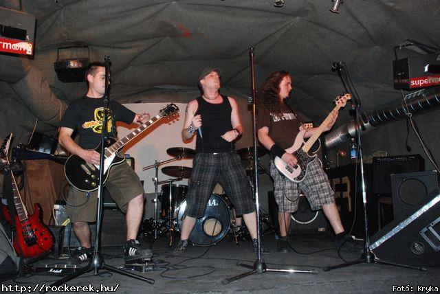  Diablura, Gillotin, Gilotin, Kerecsen, Mohecco, Phoenix, Rockerek.hu Tehetsgkutat: A Msodik Fordul Gyztesei s Gilotin - Fot: Kryka