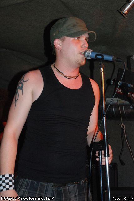  Diablura, Gillotin, Gilotin, Kerecsen, Mohecco, Phoenix, Rockerek.hu Tehetsgkutat: A Msodik Fordul Gyztesei s Gilotin - Fot: Kryka