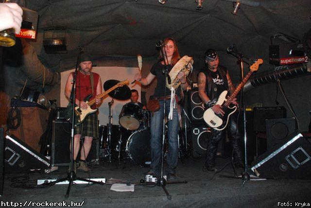  Diablura, Gillotin, Gilotin, Kerecsen, Mohecco, Phoenix, Rockerek.hu Tehetsgkutat: A Msodik Fordul Gyztesei s Gilotin - Fot: Kryka