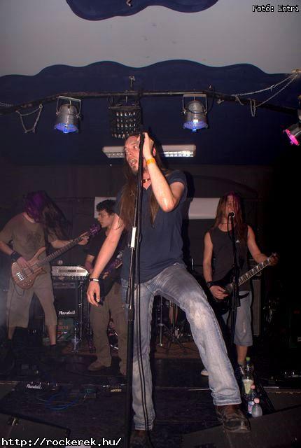  First Memories, Overcast, Steroid - Fot: Entri