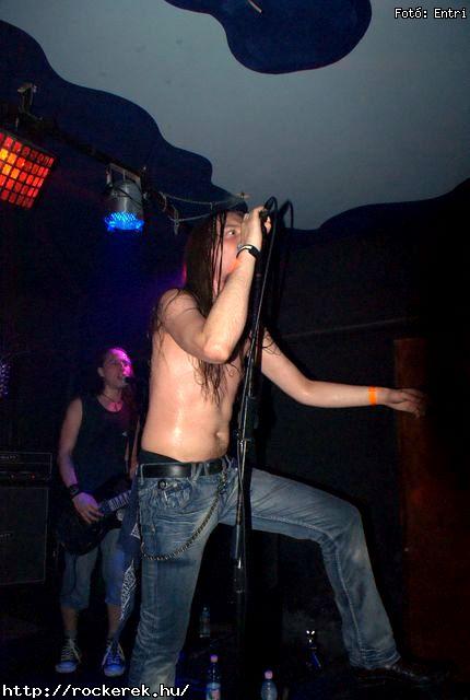 First Memories, Overcast, Steroid - Fot: Entri