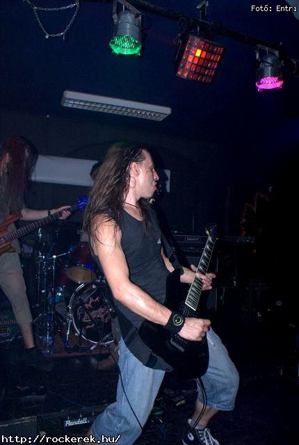  First Memories, Overcast, Steroid - Fot: Entri