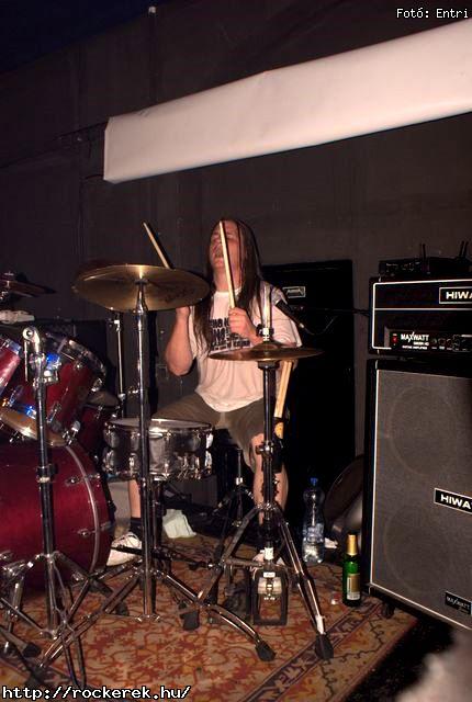  First Memories, Overcast, Steroid - Fot: Entri