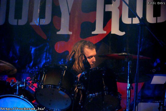  Rme Vrzik,  Bloody Roots,  Jim Fizz,  Deep Inside - Fot: Entri