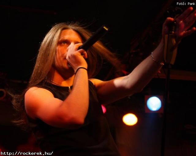  Kerecsenslyom, Nevergreen, Tzmadr - Fot: Pank