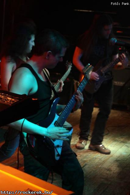  Kerecsenslyom, Nevergreen, Tzmadr - Fot: Pank