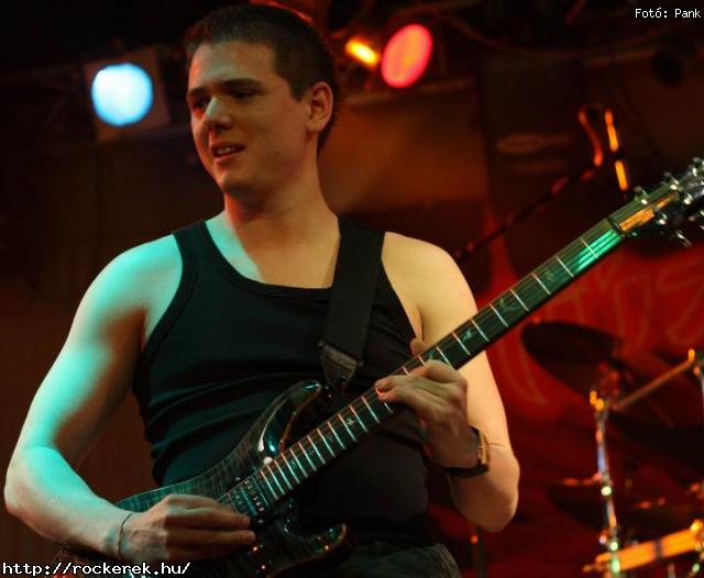  Kerecsenslyom, Nevergreen, Tzmadr - Fot: Pank