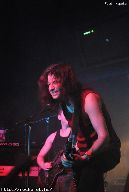  Csejtey, Dalriada, Kerecsenslyom, Nightquest, Sear Bliss, Tzmadr - Fot: Napster