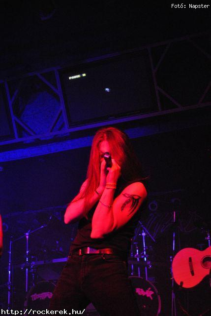  Csejtey, Dalriada, Kerecsenslyom, Nightquest, Sear Bliss, Tzmadr - Fot: Napster