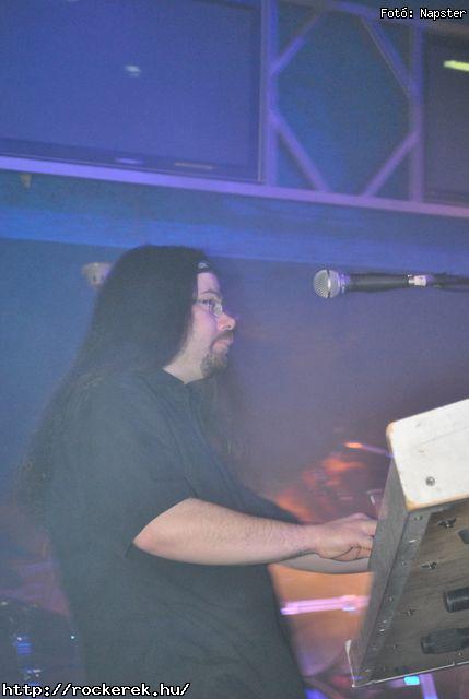  Csejtey, Dalriada, Kerecsenslyom, Nightquest, Sear Bliss, Tzmadr - Fot: Napster