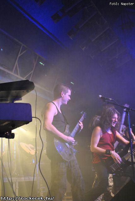  Csejtey, Dalriada, Kerecsenslyom, Nightquest, Sear Bliss, Tzmadr - Fot: Napster