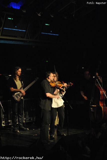  Csejtey, Dalriada, Kerecsenslyom, Nightquest, Sear Bliss, Tzmadr - Fot: Napster