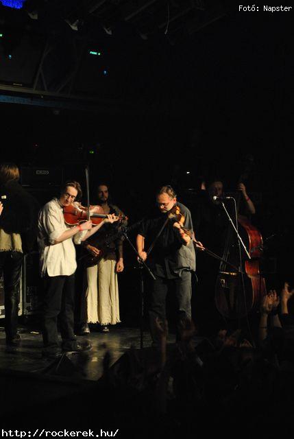  Csejtey, Dalriada, Kerecsenslyom, Nightquest, Sear Bliss, Tzmadr - Fot: Napster