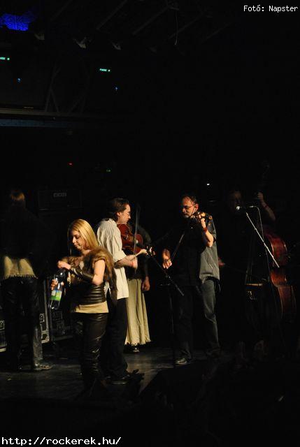  Csejtey, Dalriada, Kerecsenslyom, Nightquest, Sear Bliss, Tzmadr - Fot: Napster