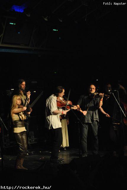  Csejtey, Dalriada, Kerecsenslyom, Nightquest, Sear Bliss, Tzmadr - Fot: Napster