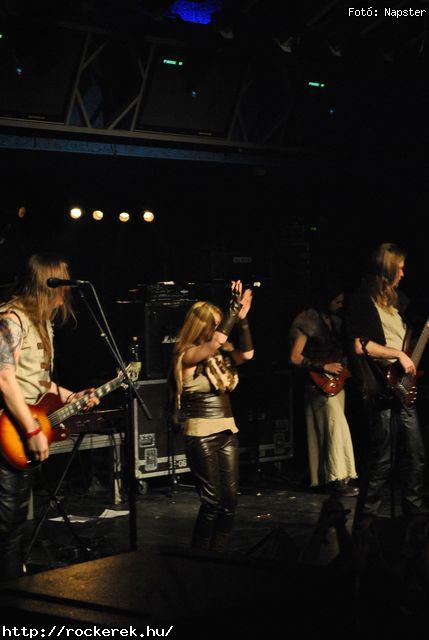  Csejtey, Dalriada, Kerecsenslyom, Nightquest, Sear Bliss, Tzmadr - Fot: Napster