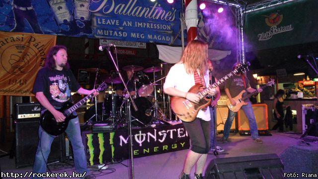  AC/BC - Fot: Riana
