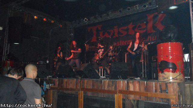  Flood In The Desert, Steroid, Twister - Fot: Riana