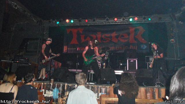  Flood In The Desert, Steroid, Twister - Fot: Riana