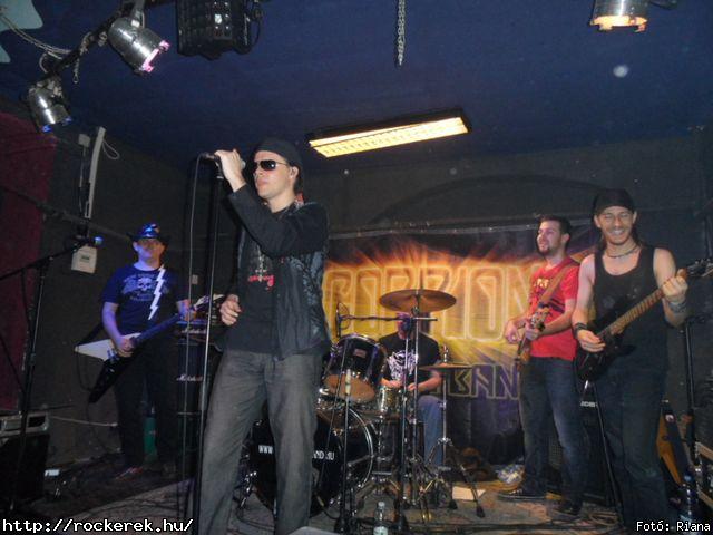  Madrass, Scorpions Tribute Band - Fot: Riana