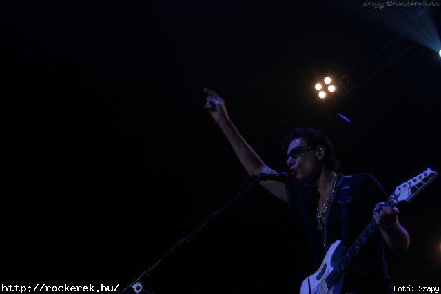  Steve Morse, Steve Vai, Joe Satriani - Fot: Szapy