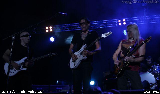  Steve Morse, Steve Vai, Joe Satriani - Fot: Szapy