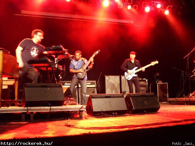  Mike Portnoy,  Derek Sherinian,  Tony MacAlpine,  Billy Sheehan - Fot: _Saci_